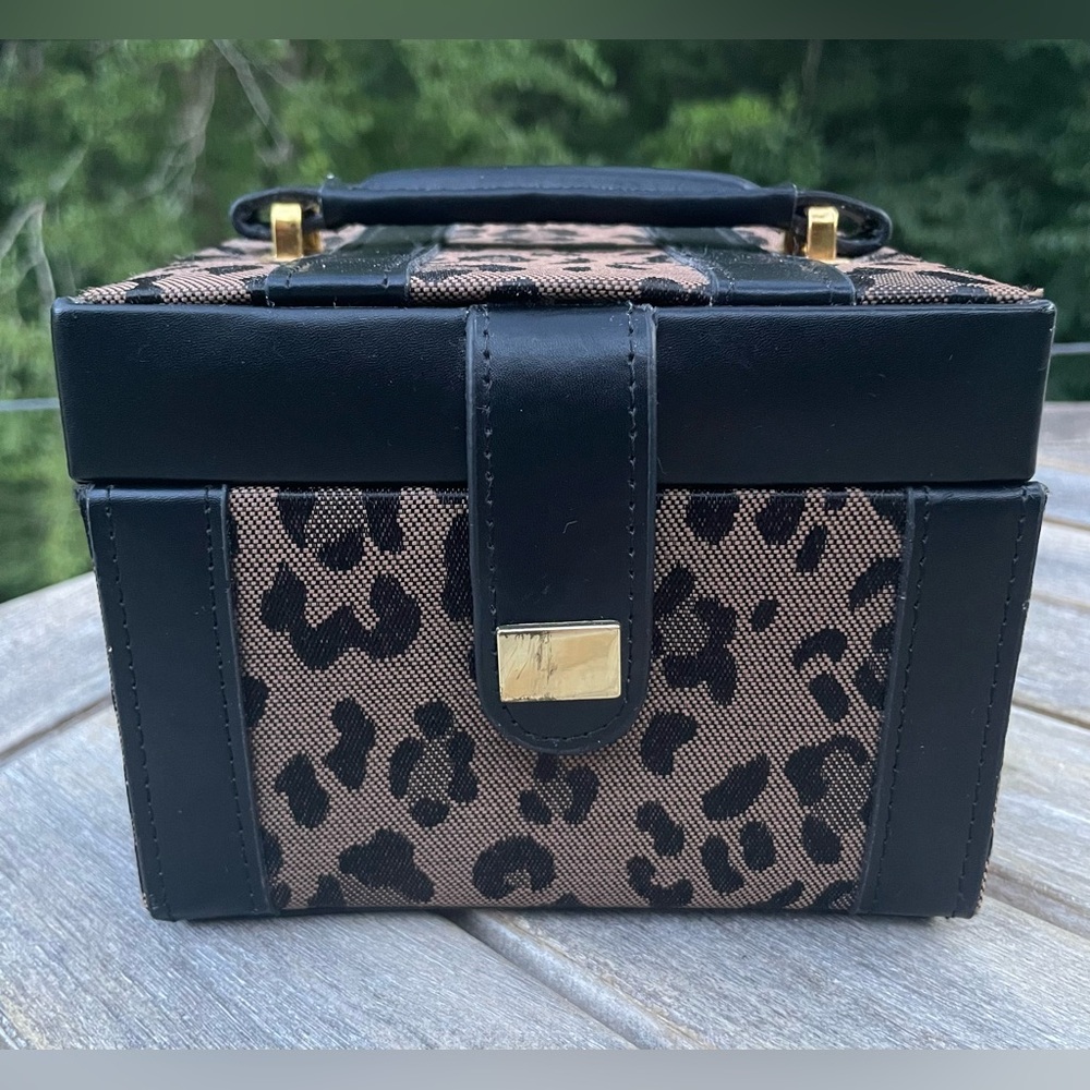 Tuscan Designs Leopard Jewelry Case